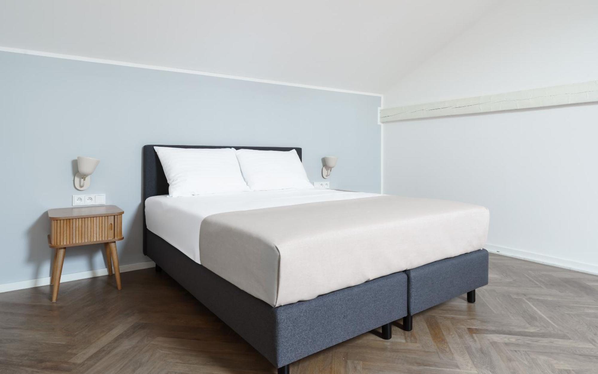 Limehome Prague Halkova Room photo