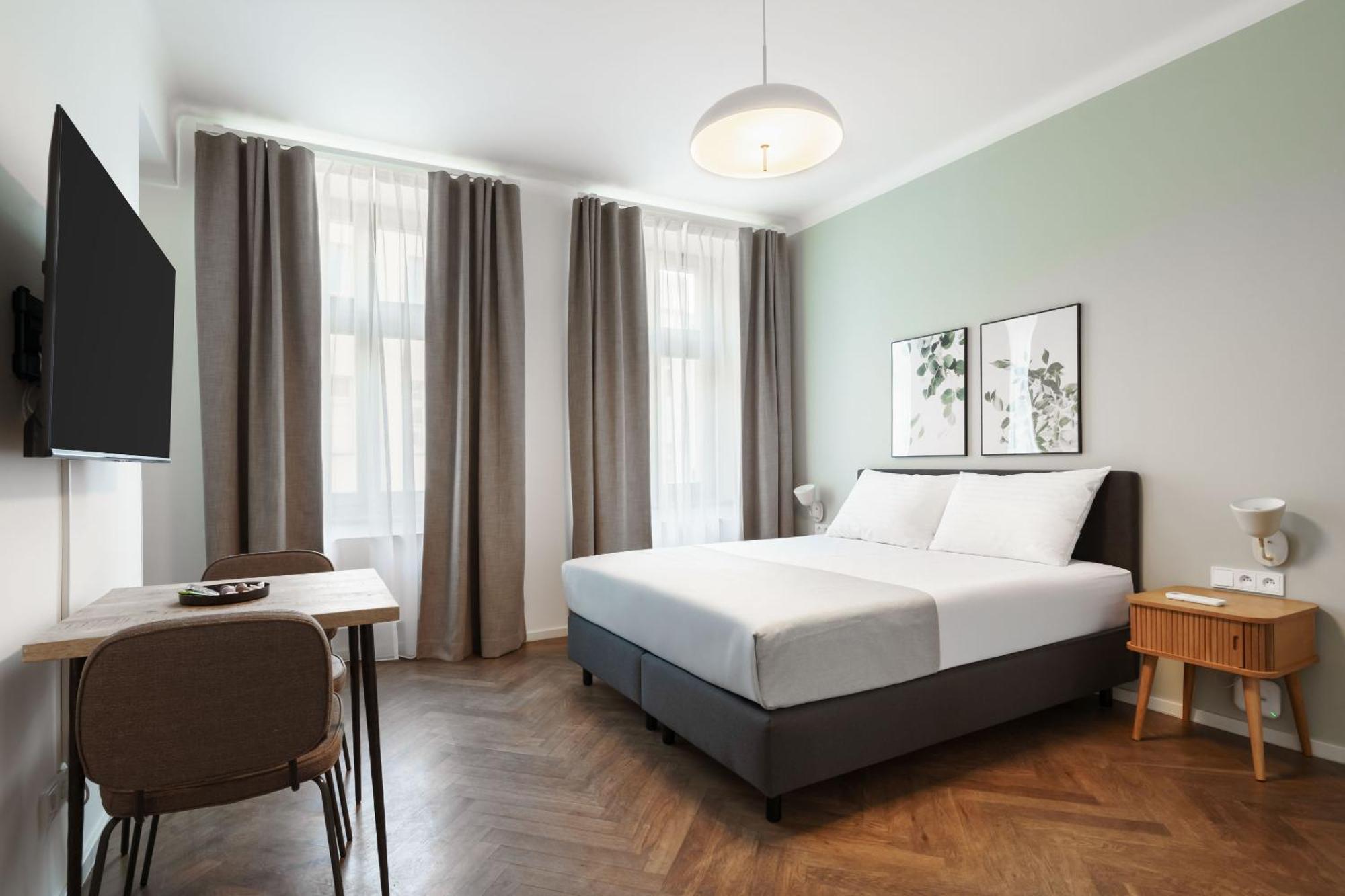 Limehome Prague Halkova Exterior photo
